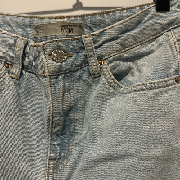 TOPSHOP MOTO PETITE MOM JEANS - Picture 5 of 8